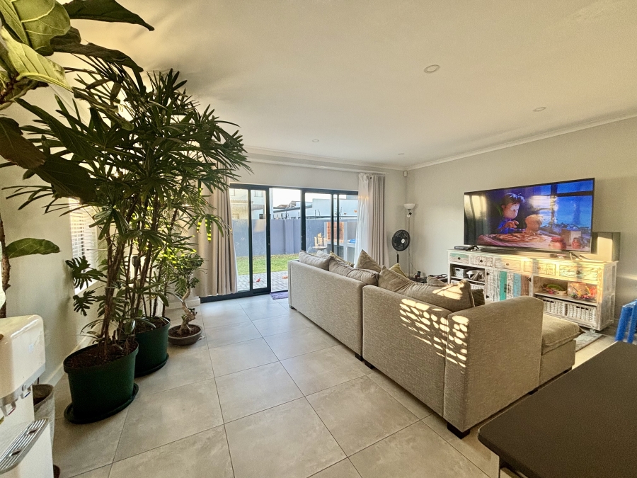4 Bedroom Property for Sale in Sandown Western Cape